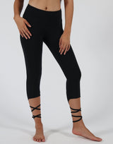 Black-3/4-Leggings-with-Thin-Ties-PT256
