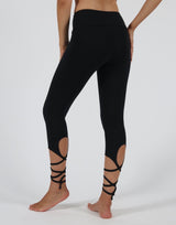 Black-3/4-Leggings-with-Thin-Ties-PT256