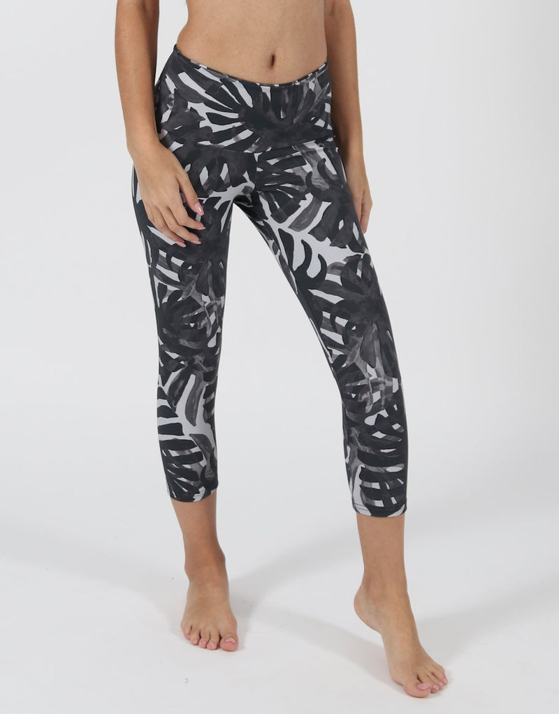 Leafy-Bodysculpt-Leggings-3/4-Length-PT326